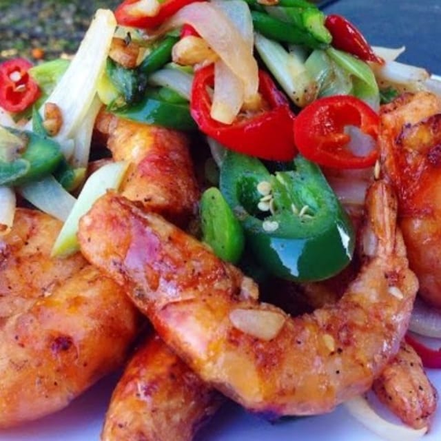 Salt and Pepper Shrimp - Tom Rang Muoi.