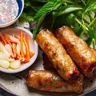 Eggrolls (4 Pieces) - Cha Gio