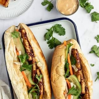 Tofu Vegan Sandwich (7") - Banh Mi Dau Hu